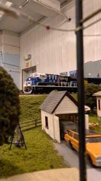 HO SCALE CSX FREIGHT TRAIN #youtubeshorts #csx #csxrailroad #csxtrain #csxtransportation #hoscale