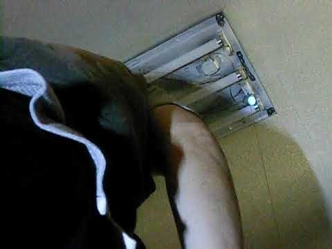 蛍光灯の交換。 #蛍光灯