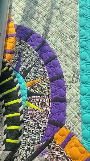 Crazy Quilted Texture on a Quiltworx Masterpiece
