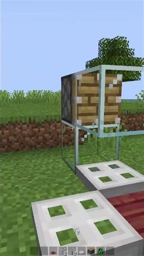 Minecraft Creeper Trap – How to Capture a Creeper Safely! #shortsminecraft #shorts #creeper
