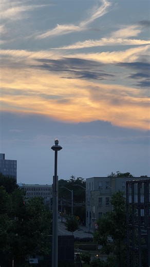 #sunset #sunsetlover #sunsetchaser #sunsetgirl #sunsetvibes #nofilter #iphone13pro #prettysky #clouds #sunday #july #nature #cityview #ontario #canada #foryou #fyp