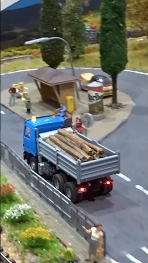 #Shorts – Impressive Car Systems in Action – Fascination Model Railway Mannheim 2025