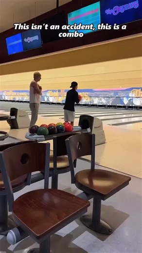 Funny bowling fail moments🤣🤣#funnyvideos #bowling #fyp #failed #sports