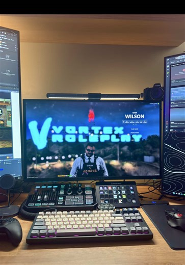 OLED monitor upgrade 🔥 #pcsetup #pcgaming #streamer #fivem #alienware #metarayban #vortexrp #gta #gtaroleplay #CapCut