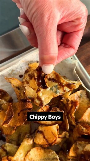 Allrecipes on Instagram: "The best thing to do with a bag of potato chips? Two words for you: Chippy Boys! 🤩 We do it just like the creator, @kaelahe_. Made from salty potato chips, sweet balsamic, and crumbly gorgonzola, it's the snack that will be gone by midnight! 🧑‍🍳: Nicole McLaughlin (@nicolemcmom) 🔗 Head to the link in bio for more on the recipe. #chippyboys #potatochips #sweetandsalty #gorgonzola #balsamic"