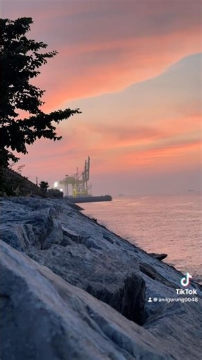 Sunset timepals. #ytshorts #travel #youtubeshorts #sunset #sunsettimelapse