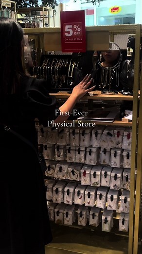 You made this happen, Honey Babes! ✨🫶🏻 thank youuu so much!! 🥹 Don't forget to visit us here. 😉 #hbjewelry #budolfinds #budolfindsph #simplejewelry #goldplatedjewelry #hypoallergenic #nontarnishjewelry #jewelry #muradito #accessories #TikTokShopFashiON #FUntasticPayday #FUNaloBudol #fashiontiktokshop #FRIDAYFRIYAY #FridayBudol #WoWSulitDeal #hbjewelry1111 #tiktokshop1111doblesaya