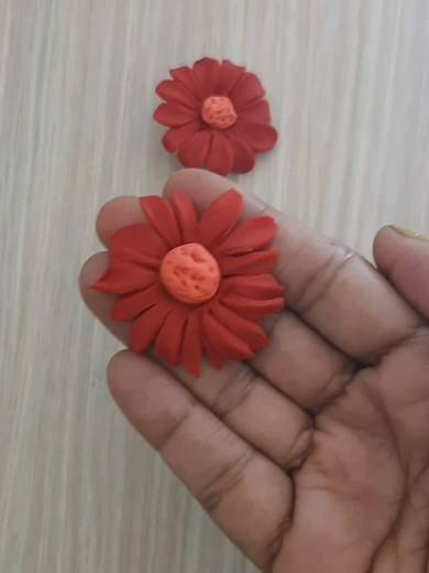 Sugar Flower Techniques for Cake Decorating
