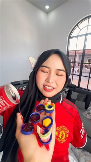 Kakak Baik Hati Ini Makan Fanta Dan Jelly Eyeball Candy🍡👁️🍭