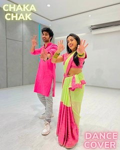 717K views · 10K reactions | I am so excited to share my new cover on Chaka Chak! Mohak aur mene bohot enjoy kiya video banate waqt!! Also, Next konsa dance cover dekhna hai aapko?  #SamKeSitaare #SamMohak #ChakaChak | Sameeksha Sud | Facebook