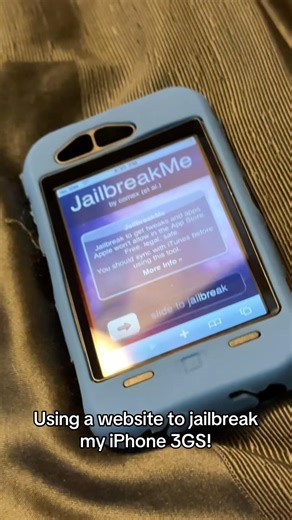 This is an old jailbreak exploit using a website. #ios3 #iphone3gs #legacyios #jailbreak