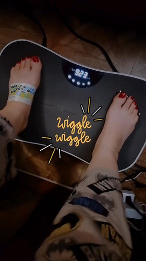 11 reactions · 4 comments |  Still sitting on getting a Vibration Plate? Look at all these benefits  喝 Boosts circulation  Activates core & leg muscles  Aids lymphatic drainage (bye bloating!)  Loosens stiffness & eases tension ✨ Try 5–10 mins on low setting for a gentle body boost Like, Share, and #Follow for more! #vibration #vibrationalhealing #momlife #thriver | Brenda Reynolds | Facebook