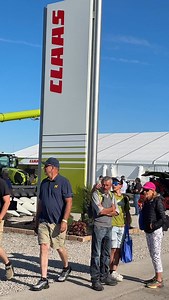 Allo stand della @claas al Farm Progress Show 2025 | Agriviaggi