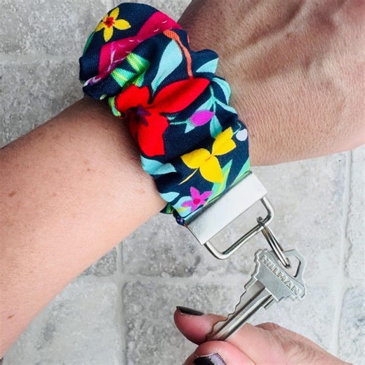 Scrunchie Keychain Wristlet | Fabric Key Fob for Keys | Stretch Keychain Gift - Etsy