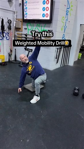 Sentinel Performance NJ on Instagram: "Kneeling Kettlebell Windmill benefits: • Bulletproofs shoulders with controlled overhead stability • Builds serious oblique and core strength • Improves hip mobility and thoracic rotation • Teaches bracing, balance, and body awareness • Low-impact way to train asymmetrical strength • Great carryover to sports . DM ‘Adult’ for a free class . #spsfit #nj #strengthtraining #mobilitytraining #fitness"