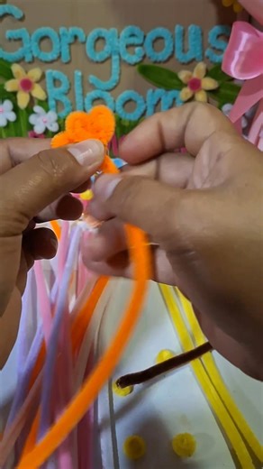 Preparing 30 pcs mini daisy keychain... Order from Northern Samar. #handmade #keychain | Melanie Liza Sajor