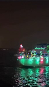 1.7K views · 1.4K reactions | San Diego really does the holidays differently ✨ Last night’s Bay Parade of Lights turned the water into a floating Christmas party - alien themes, glowing yachts, and pure San Diego vibes. #SanDiego #ParadeOfLights #SanDiegoEvents | The Best of San Diego | Facebook