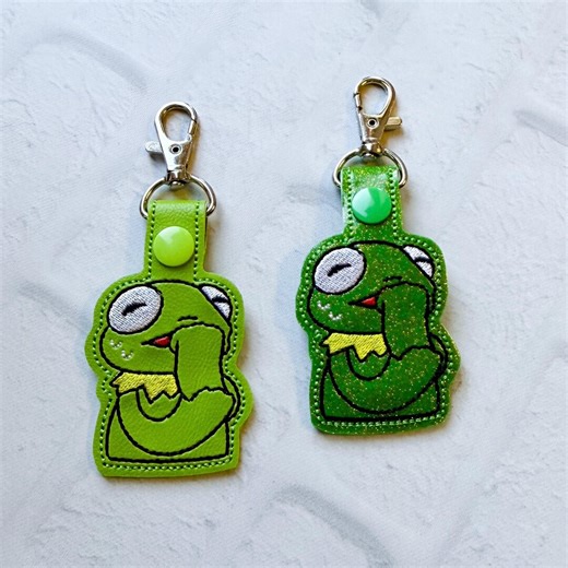 Anxiety Frog Key Chain: Vegan Leather Key Fob Purse Charm Clip, Safety Keychain Accessory - Etsy