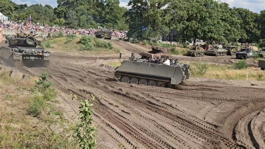 160K views · 2.4K reactions | Centurion Tank enters the Arena at the Summer offensive event at Soest 2025. | Kuine's Military Photography | Facebook