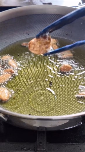 Creamy Serrano Sauce 🔥 ============================ Ingredients: 1/2 cup olive oil 5 serranos 1 onion 6 garlic cloves 1 bunch of cilantro Salt to taste 1 tsp black pepper 1/4 cup mayo 1/4 cup lime juice Recipe: 1. Add oil to large sauté pan and set to medium high heat. 2. Add the serranos and onion and cook for 8-10 minutes. 3. Remove the veggies from the pan & add in the garlic, fry for around 2 minutes. 4. Add all the dried veggies to a food processor or blender along with the cilantro, salt,