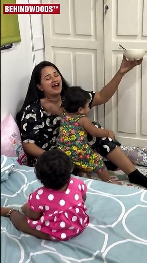 Kannika அம்மா எனக்கும் கொடுங்க🥰 Cute-ஆ கேட்ட காதல் கவிதை😍