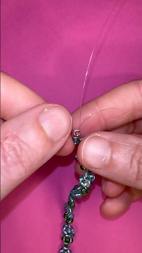 Oppskrift på armbånd: Hvordan perle blomster