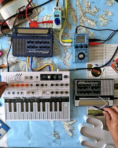 New Stylophone GENX-2 jam with Arturia Micrtofreak and Gen X-1