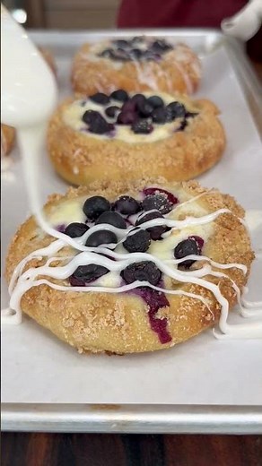 Soft Blueberry Brioche Buns #brioche #dessert #sourdough