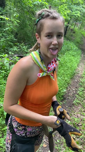 😎 I know the way 🌲💕💪 #offgrid #offgridmisty #ogmisty #valife #virginialife #naturestuff #rastas #hikingtrails