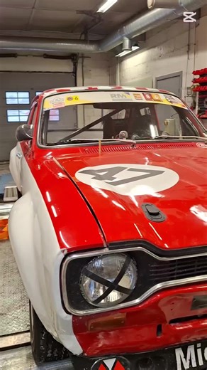 Ford bda på rullande landsvägen för test och bestyckning #ford #fordbda #engineering #classikcars