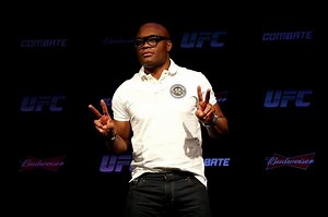 "I love MMA, but boxing has something special" - Anderson Silva talks about his connection with boxing