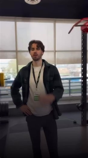 Master the Muscle-Up: A Step-by-Step Guide to Advanced Bodyweight Training We break down how to perform a muscle-up in four essential steps, starting with mastering the dead hang, practicing leg tucks, developing a perfect pull-up technique, and ultimately executing the full muscle-up movement. Flex Fitness | 24 HR Flex Fitness Club