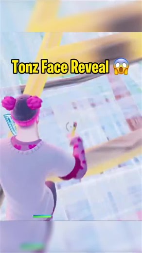 TONZ FACE REVEAL! 😱 #fortnite #fortniteclips #fortniteclan #fortnitechapter3 #fortnitememes