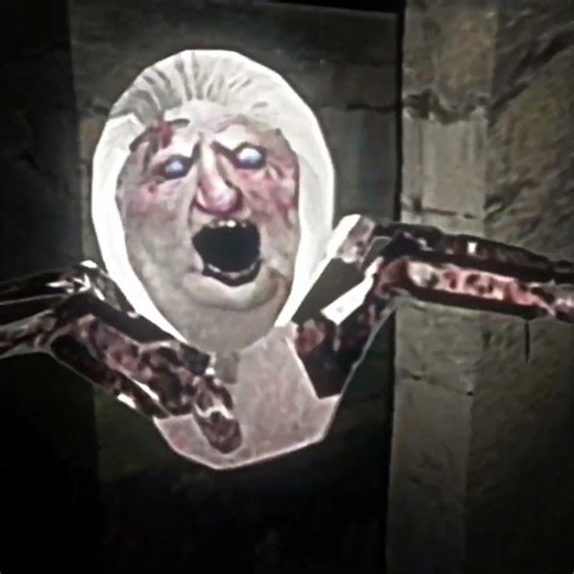 The Best Mobile Horror Game? 『 GMM | Cursed House Multiplayer - Granny Edit 』