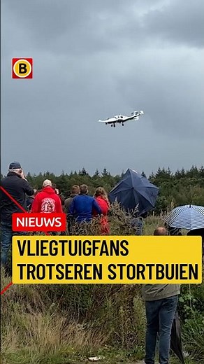 Look, there goes a plane! | #spotters