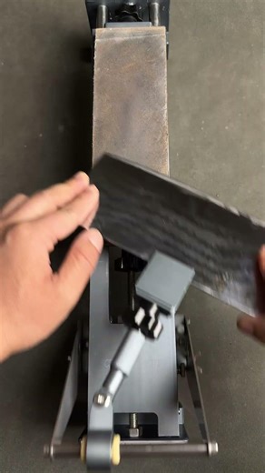 SHUN cleaver sharpness test