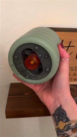 The best flameless candles have diffusers inside of them!