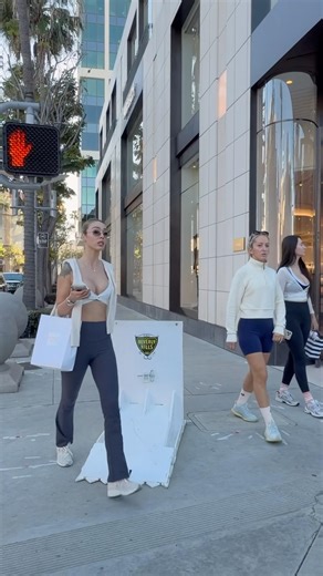 Would you WALK here? BEVERLY HILLS 🌴 California 🇺🇸