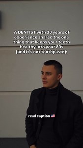 1. People came into his office who brushed twice a day, avoided sugar, and bought expensive toothpaste. And still lost their teeth by 35 and got implants by 40. The dentist said the scariest part is this: people destroy their teeth themselves — not from neglect, but from one habit everyone thinks is “right.” Do you brush your teeth right after waking up or right after breakfast? Write it in the comments. 2. After eating, enamel becomes soft — like warm wax. In that state, even something gentle c