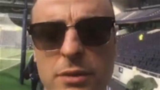 Dimitar Berbatov arrives at new Spurs stadium for legends match