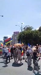 34K views · 527 reactions | Jandarmeria combate un fake-news cu un jandarm care ar călca intenţionat în picioare drapelul VIDEO integral aici: https://tinyurl.com/2jurwjaj | Romania TV | Facebook