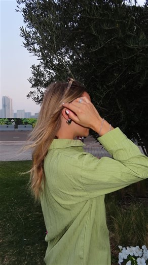 Olivia Blue | Always my favourite thing to do on a flight | Instagram