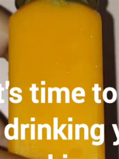 What's inside this powerful shot! ⬇️ Carrot – supports skin health and vision Orange – boosts immunity with vitamin C Ginger – aids digestion and reduces inflammation Turmeric – helps fight inflammation and supports overall wellness Black pepper – improves nutrient absorption and supports digestion #wellness #juicing #skinroutine #skin #juice