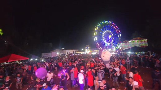 Locos y Entumecidos - En Vivo Concierto Internacional Aldea Chuachinup Boca Costa Solola Guatemala | Los Quietos De Sinaloa Oficial
