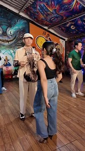 1.6K views · 120 reactions | Figura bachata sensual thelatinhouse_dance_studio  #Bachata #Dança #Sensualidade | The LATIN HOUSE dance estudio | Facebook