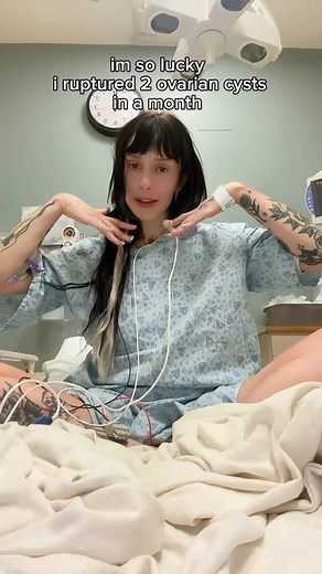 ✮ 햒햆햗햘 ✮ on Instagram: "im so ✨lucky✨ i ruptured two ovarian cysts back to back, got a pelvic infection and COVID all in 5 weeks !!!! Also ily @iamhalsey (Disclaimer i am ok now and on antibiotics !!! i was on heavy silly juice so thought filming this in the ER was funny !!!)"