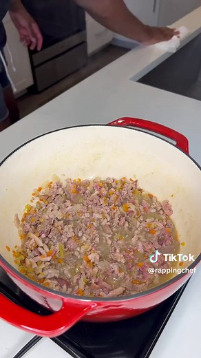 Rapping Chef TikTok: Unique Cooking Style with a Musical Twist!