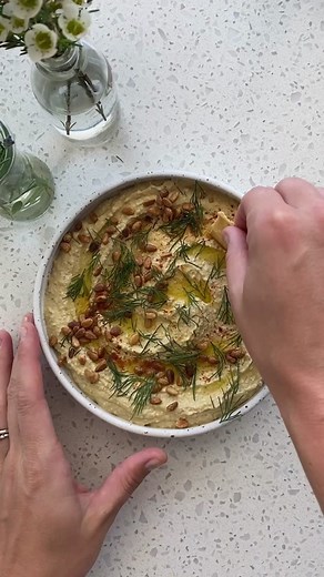 Lemon Dill Hummus Recipe for Healthy Snacking