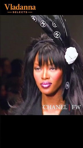 1995 ✨ Naomi Campbell • Elegant Extravagance • CHANEL • Fashion History FW Paris