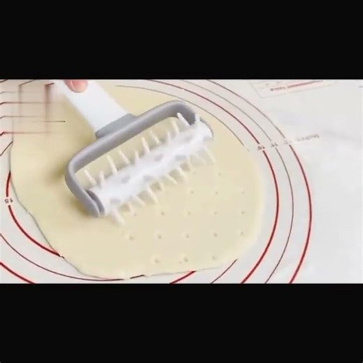 Dough Roller Docker Tool – Pizza & Pastry Dough Puncher #BakingTools #PizzaLovers
